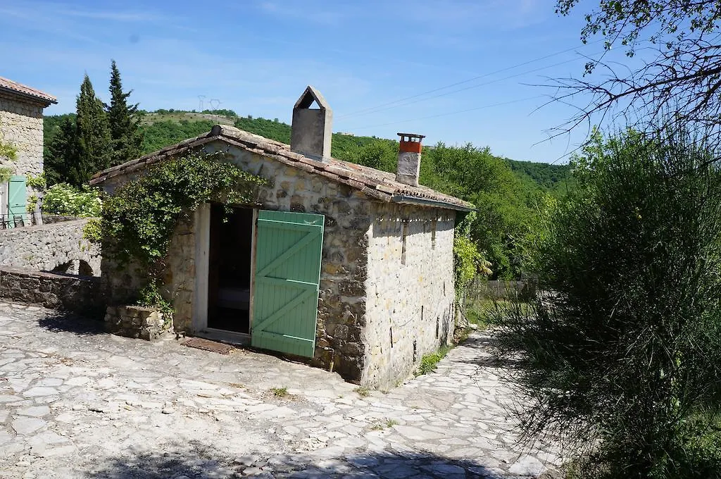 Le Mas de Baraud Villeneuve-de-Berg 0*,